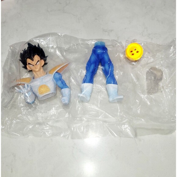 NWT Dragon Ball Z Vegeta Holding Dragon Ball Figure Statue 11 Inch PVC SEALED - Picture 14 of 16